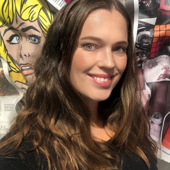 Meet your Posher, Isabelle - Picture 1 of 1